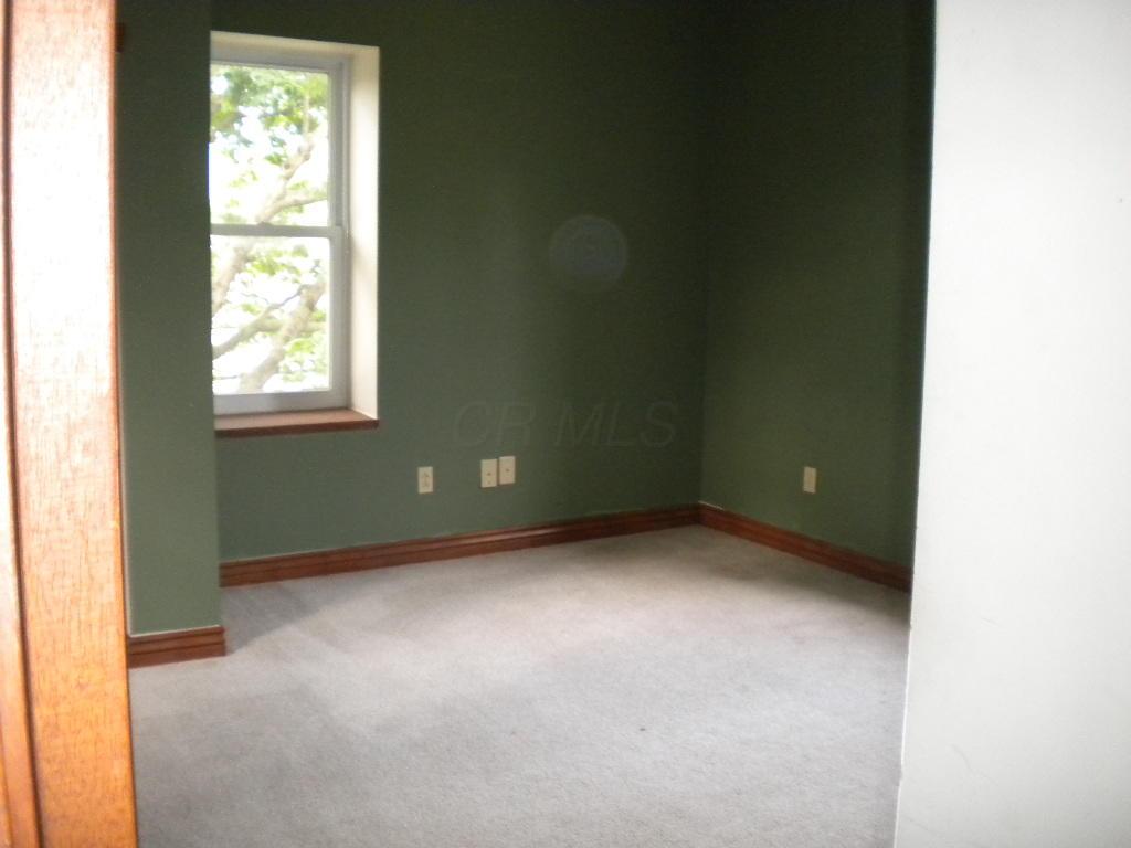 230 London Road Delaware, OH 43015 - Photo 9 of 10 Gallery Image 9