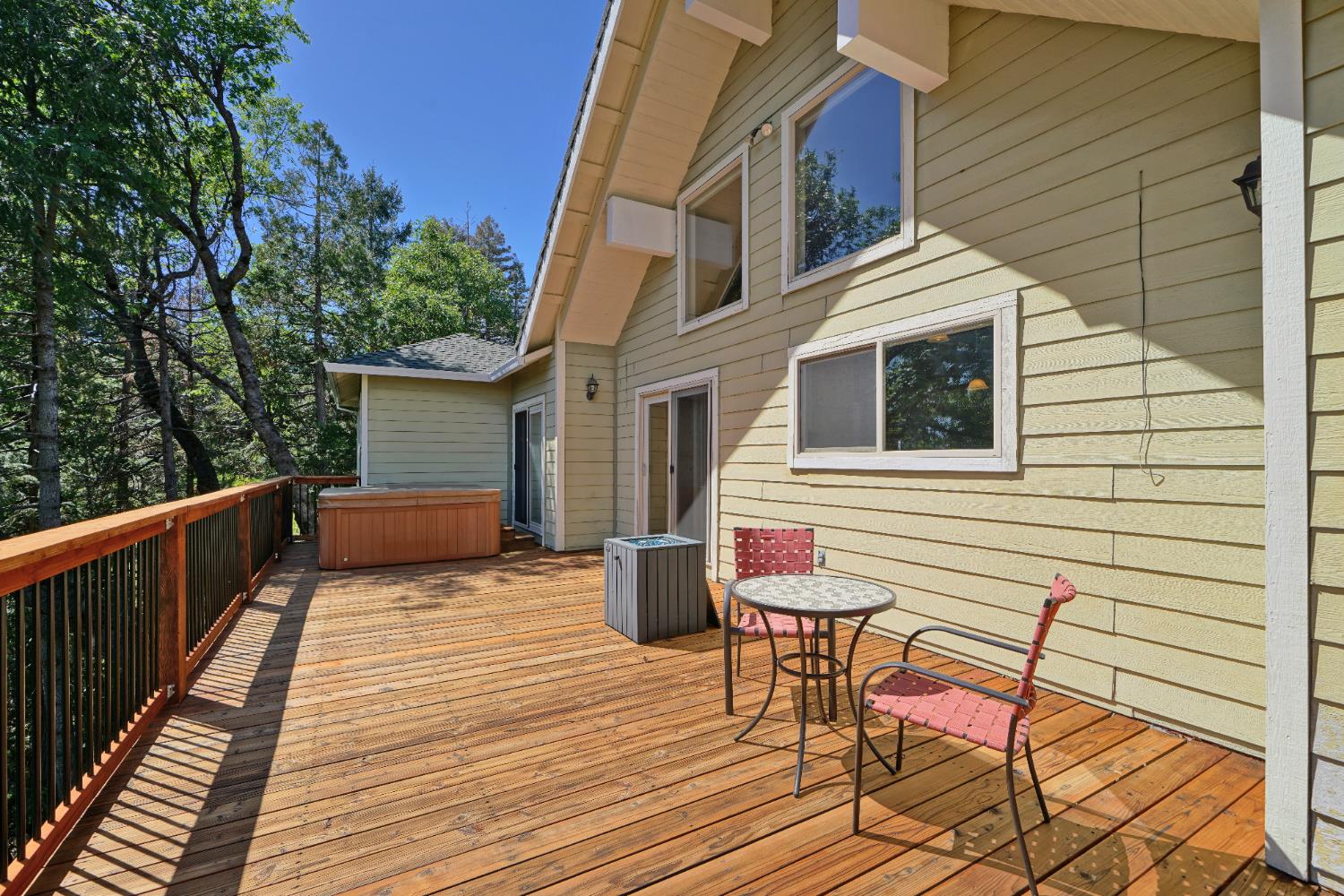 4117 Pearl Road Pollock Pines, CA 95726 - Photo 38 of 47 a view of a house with sitting area