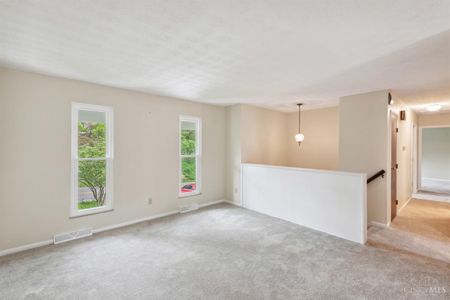 2978 Kleeman Road Cincinnati, OH 45211 - Photo 6 of 35 Gallery Image 6