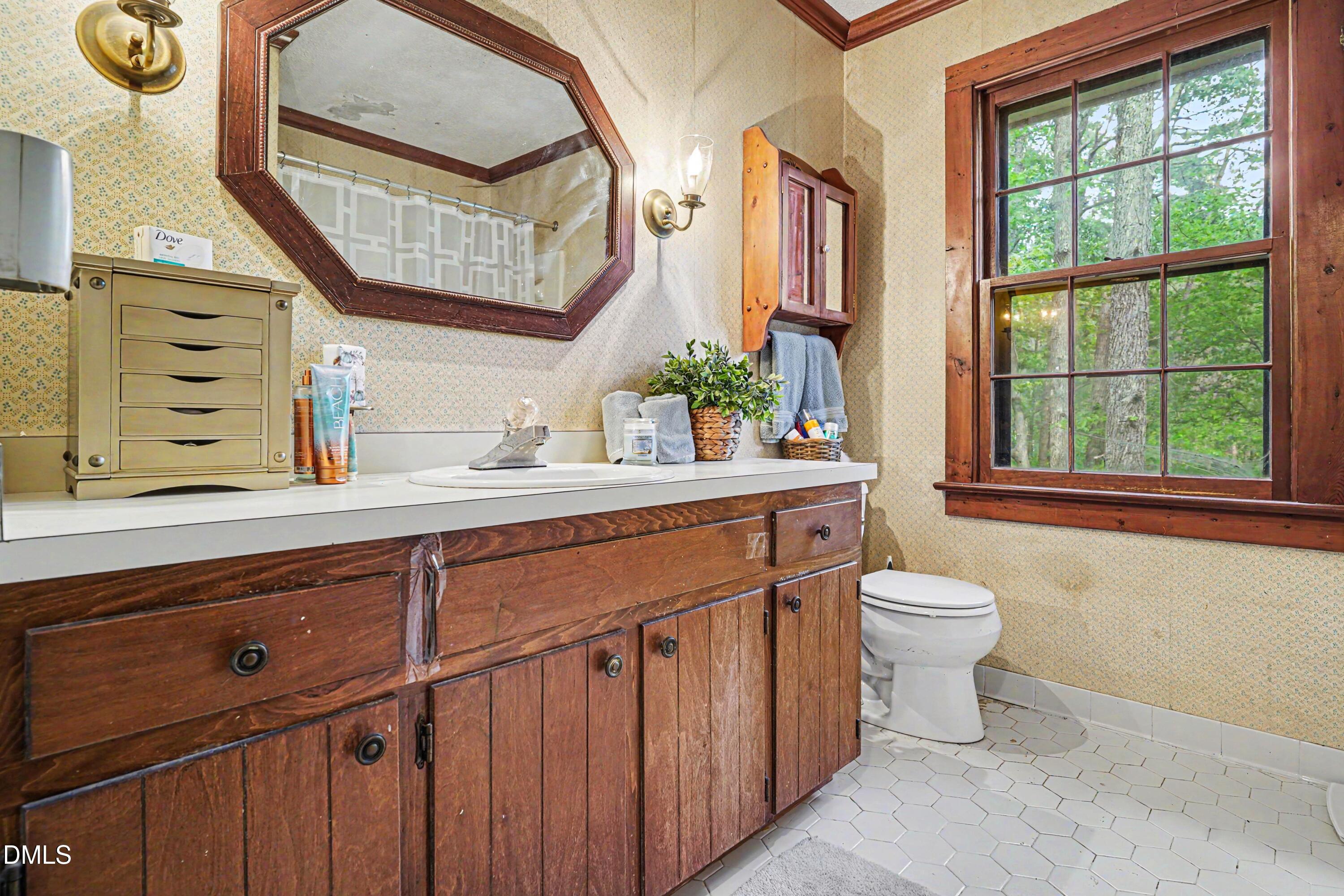 5200 Troutman Lane Raleigh, NC 27613 - Photo 11 of 15 013_file_4570