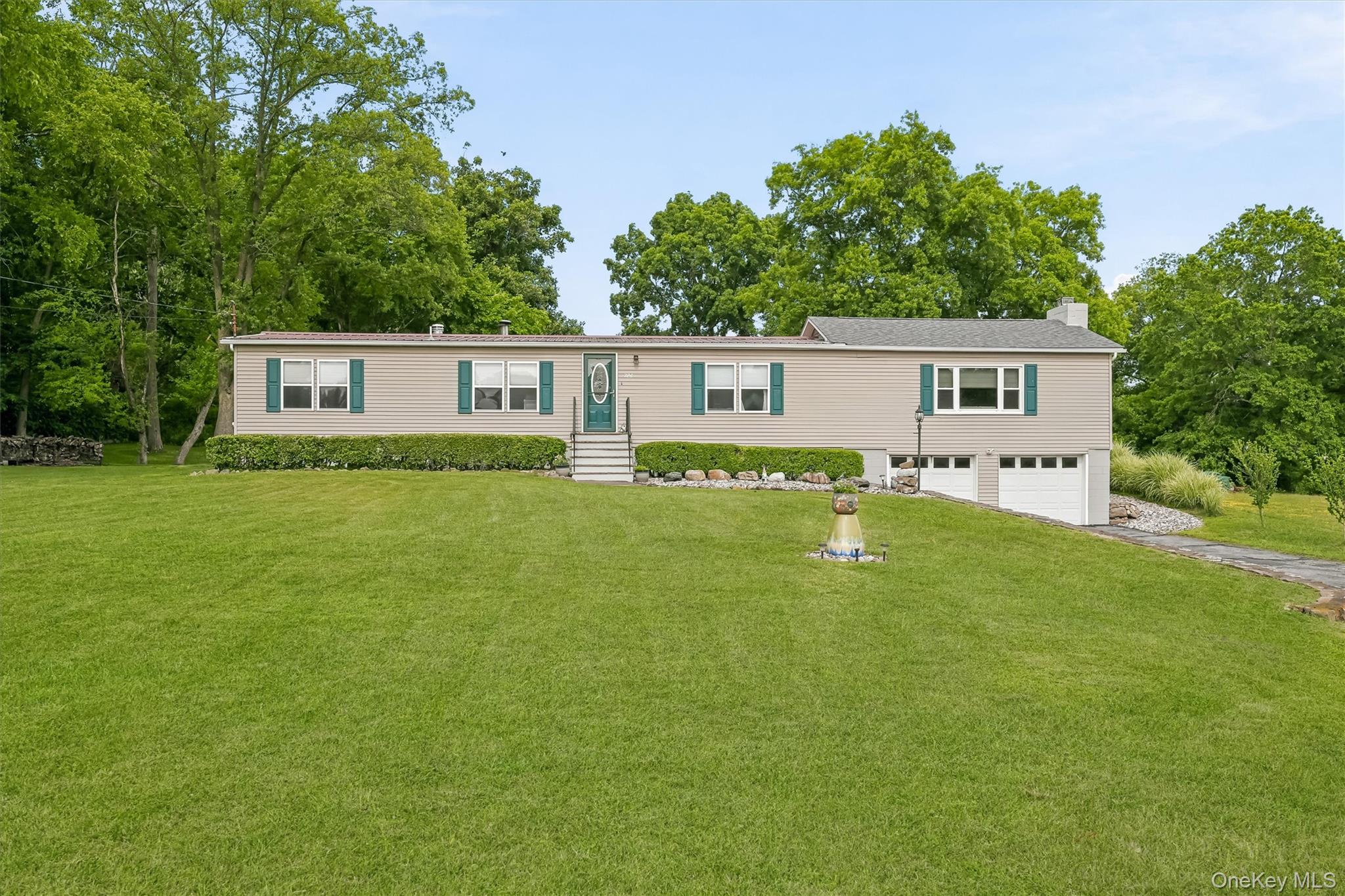 726 County Rte 93 Slate Hill, NY 10973 - Photo 3 of 43