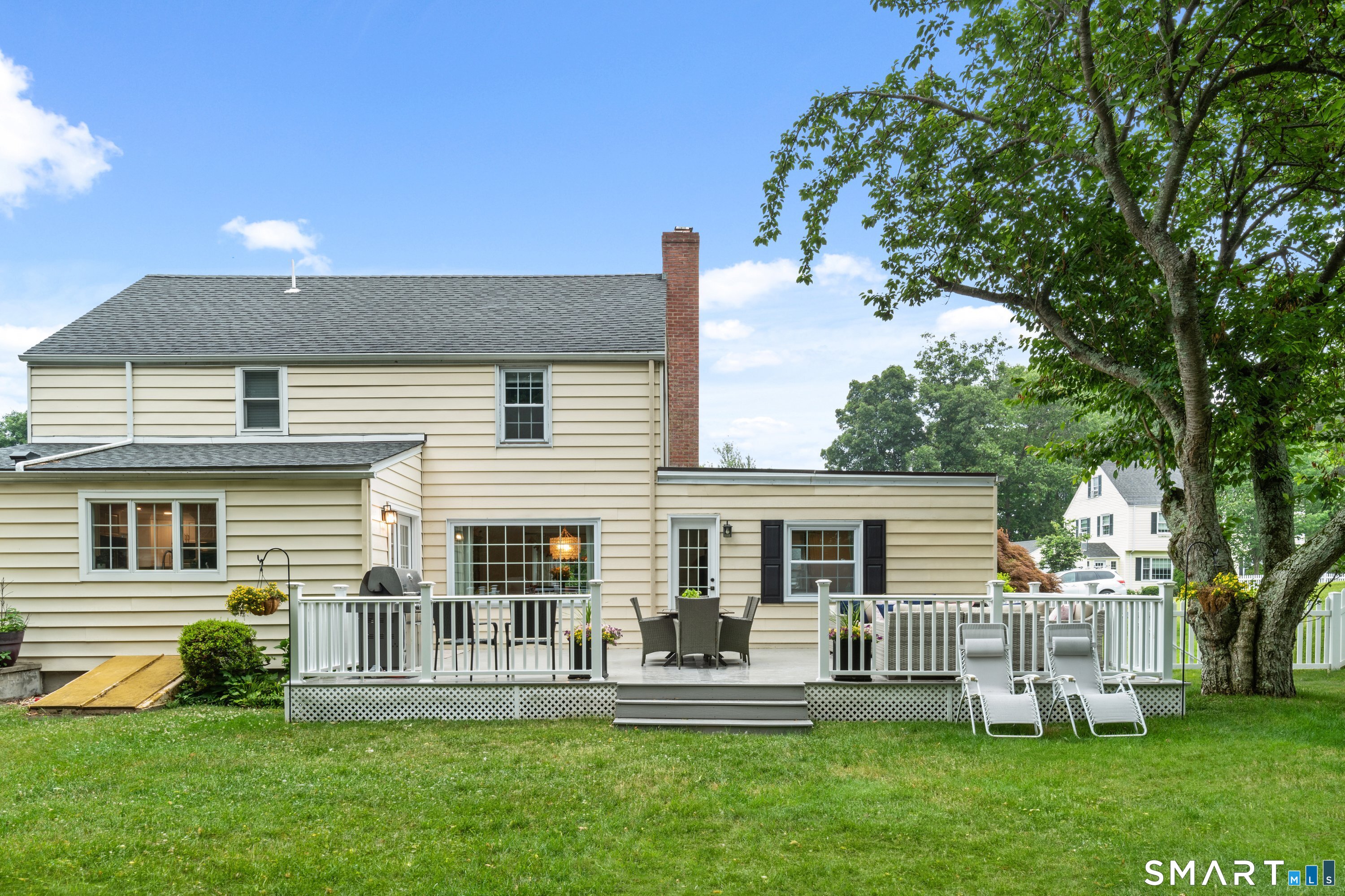 63 Lockwood Road Fairfield, CT 06825 - Photo 30 of 33