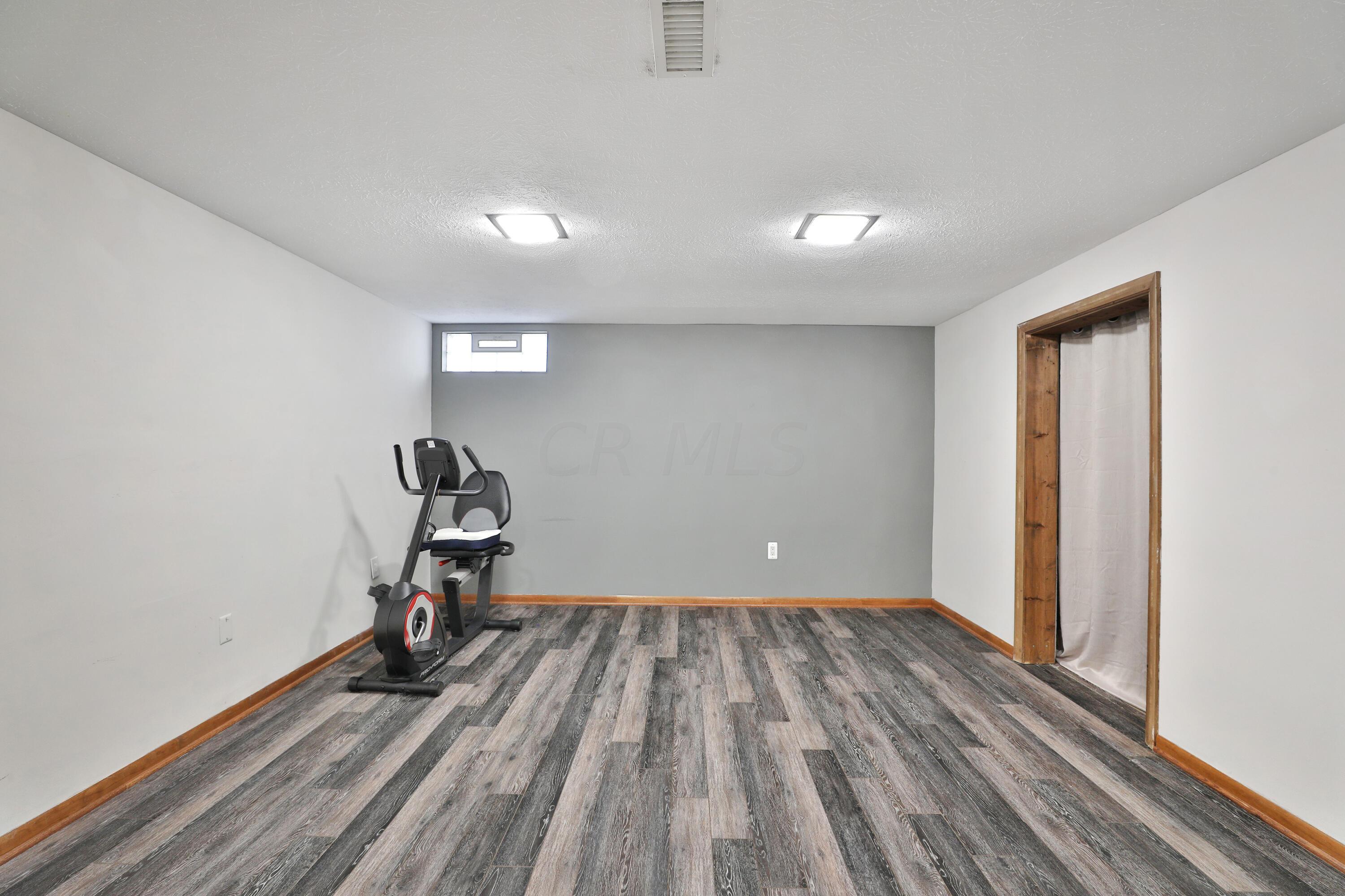 6026 Winstead Road Columbus, OH 43235 - Photo 25 of 32 This level provides lots of options.