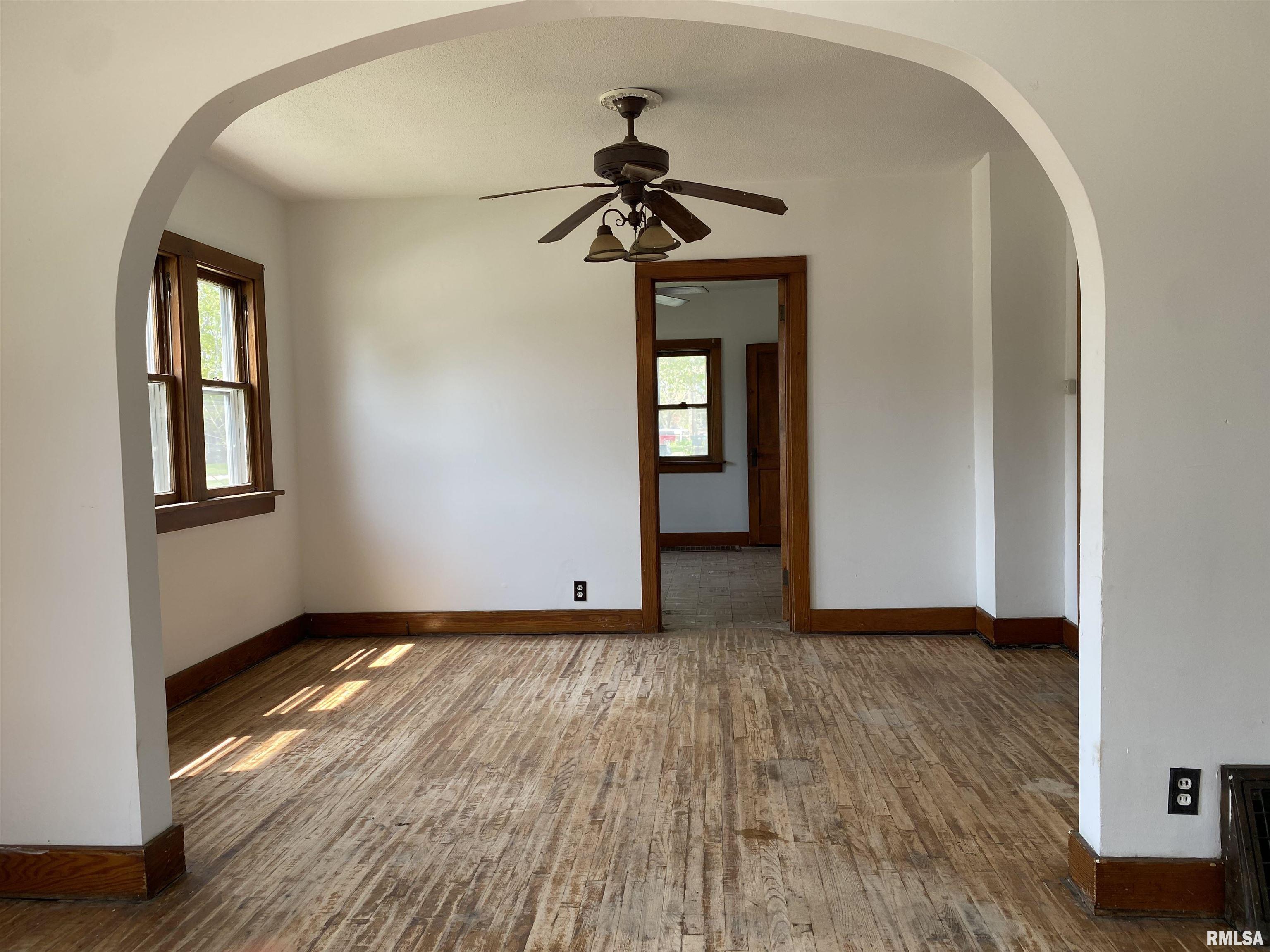 100 North 3rd Street Clinton, IA 52732 - Photo 6 of 21 Gallery Image 6