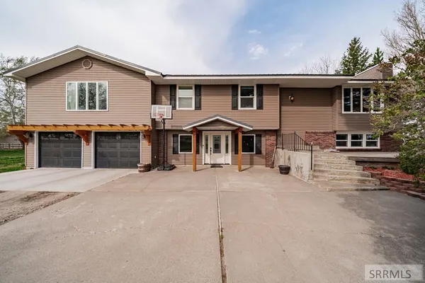 $605,000 | 1036 North 1100 East, Shelley, ID 83274