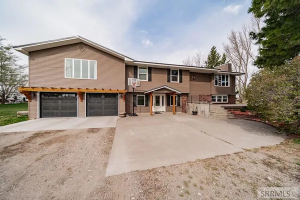 $605,000 | 1036 North 1100 East, Shelley, ID 83274