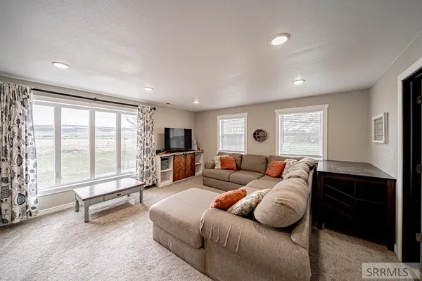 $605,000 | 1036 North 1100 East, Shelley, ID 83274