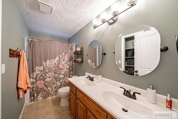 $605,000 | 1036 North 1100 East, Shelley, ID 83274