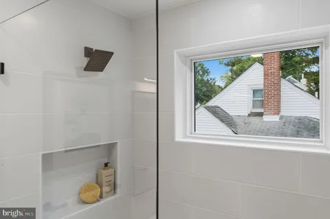 $1,295,000 | 906 Wade Avenue, Rockville, MD 20851