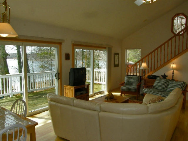 7301 North Poplar Road Free Soil, MI 49411 - Photo 3 of 65 Living Room