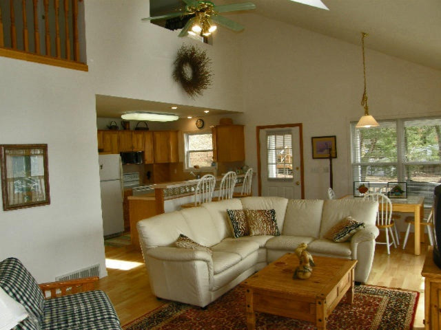 7301 North Poplar Road Free Soil, MI 49411 - Photo 10 of 65 Living Room5