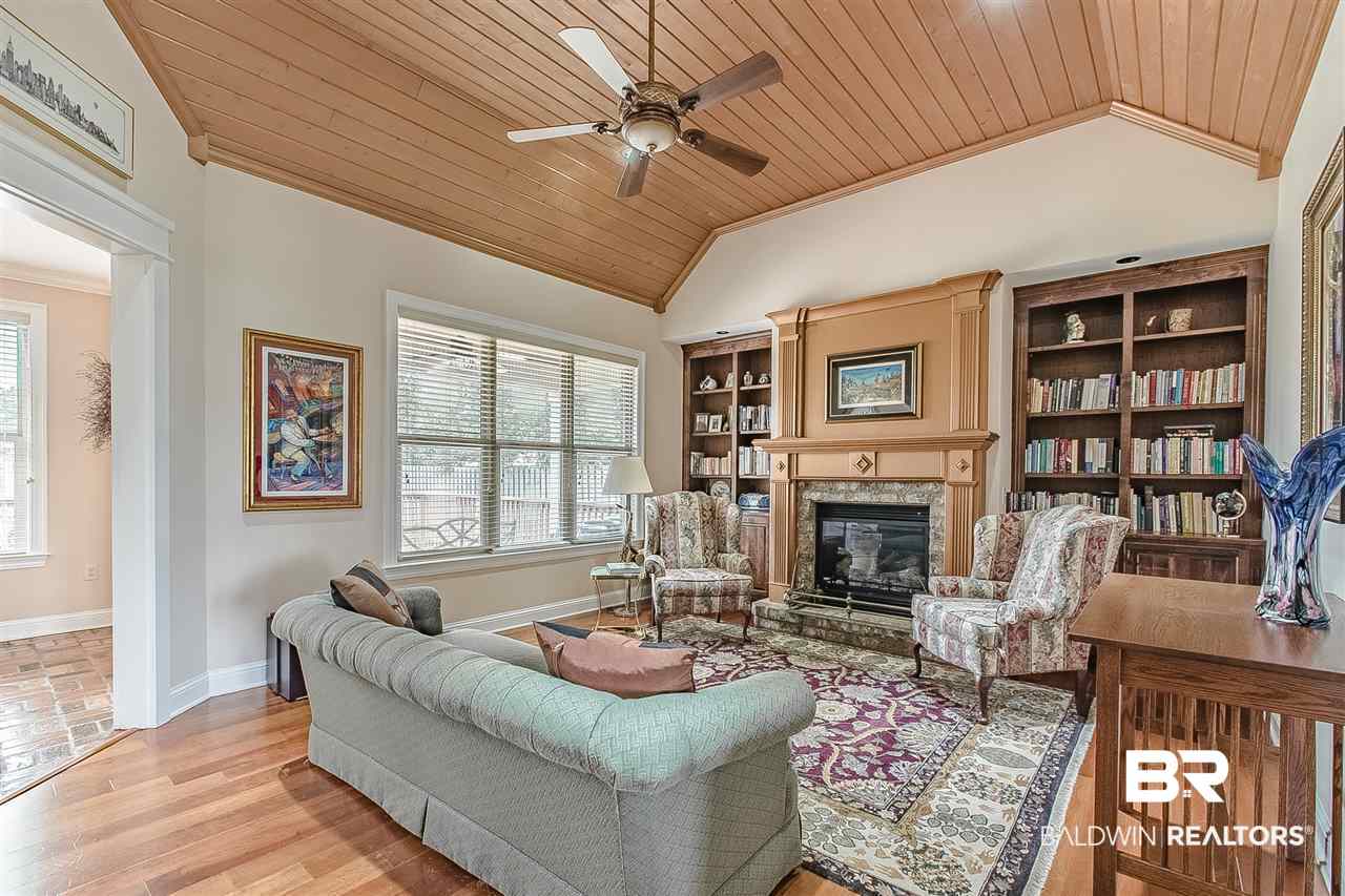 8541 Lake View Drive Fairhope, AL 36532 - Photo 11 of 50 Great Room