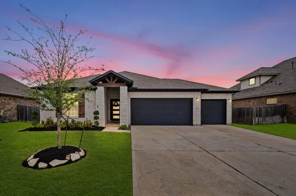 $375,000 | 31414 Sandpiper Creek Drive, Hockley, TX 77447