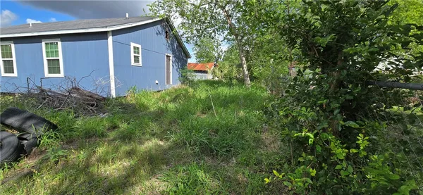 $65,000 | 431 East Verbina Street, Taft, TX 78390