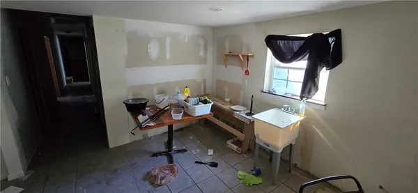 $65,000 | 431 East Verbina Street, Taft, TX 78390