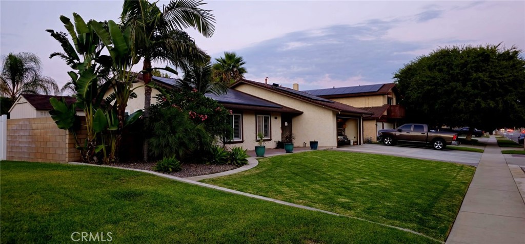 850 West Etiwanda Avenue Rialto, CA 92376 - Photo 2 of 16