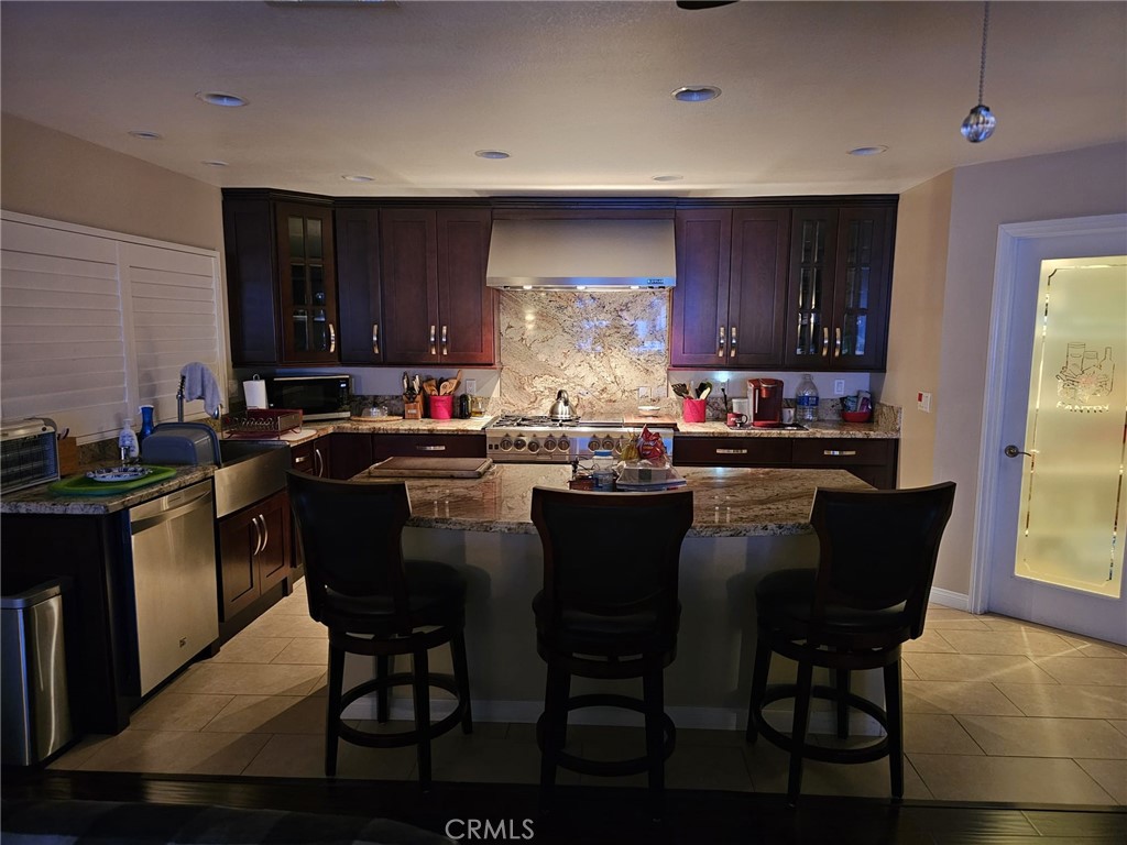 850 West Etiwanda Avenue Rialto, CA 92376 - Photo 5 of 16