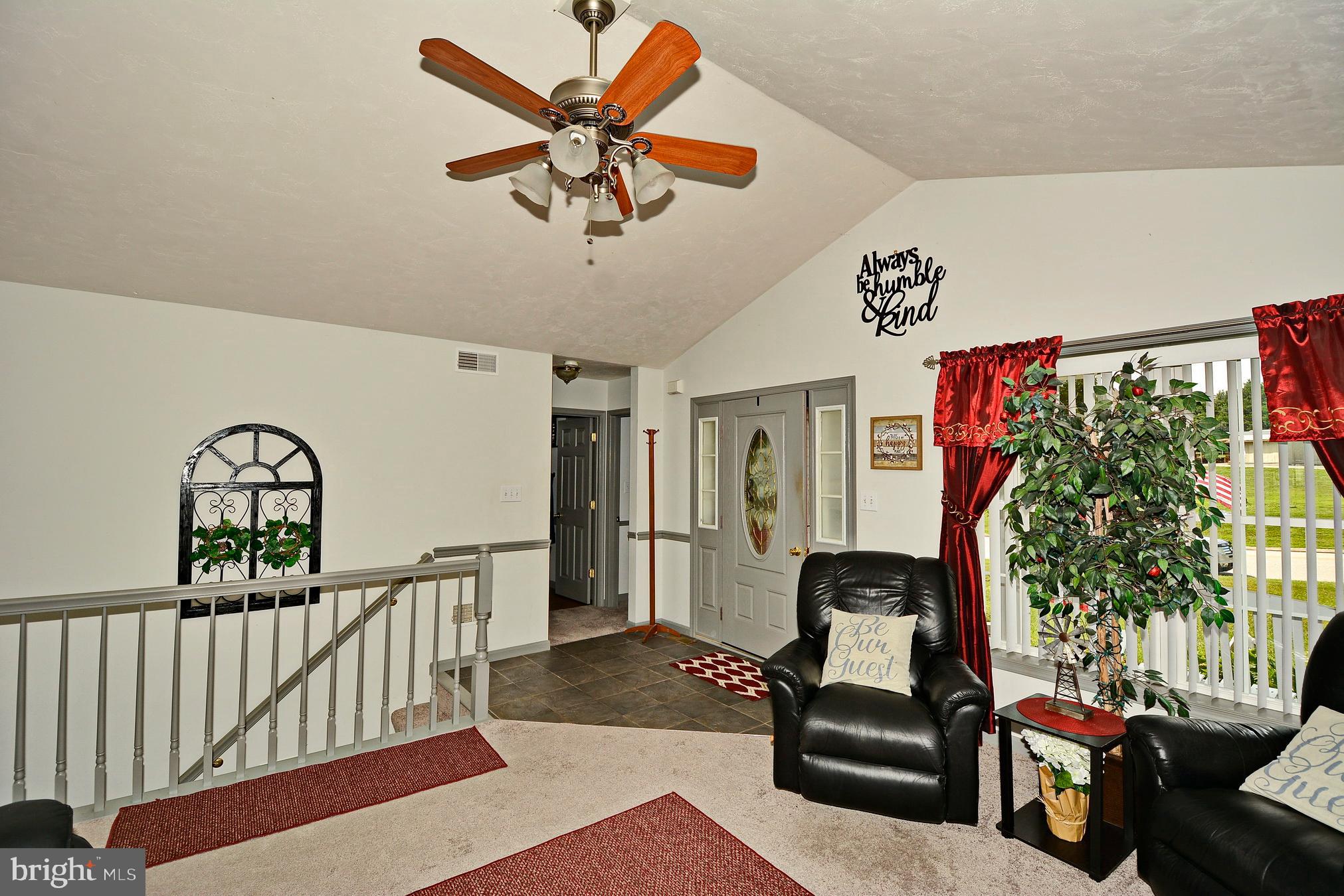 440 Sunset Drive Hanover, PA 17331 - Photo 2 of 32