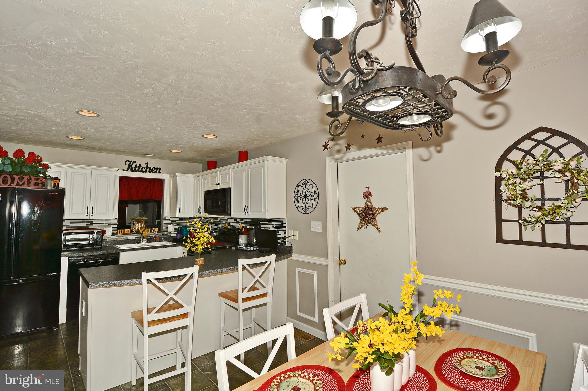 440 Sunset Drive Hanover, PA 17331 - Photo 10 of 32