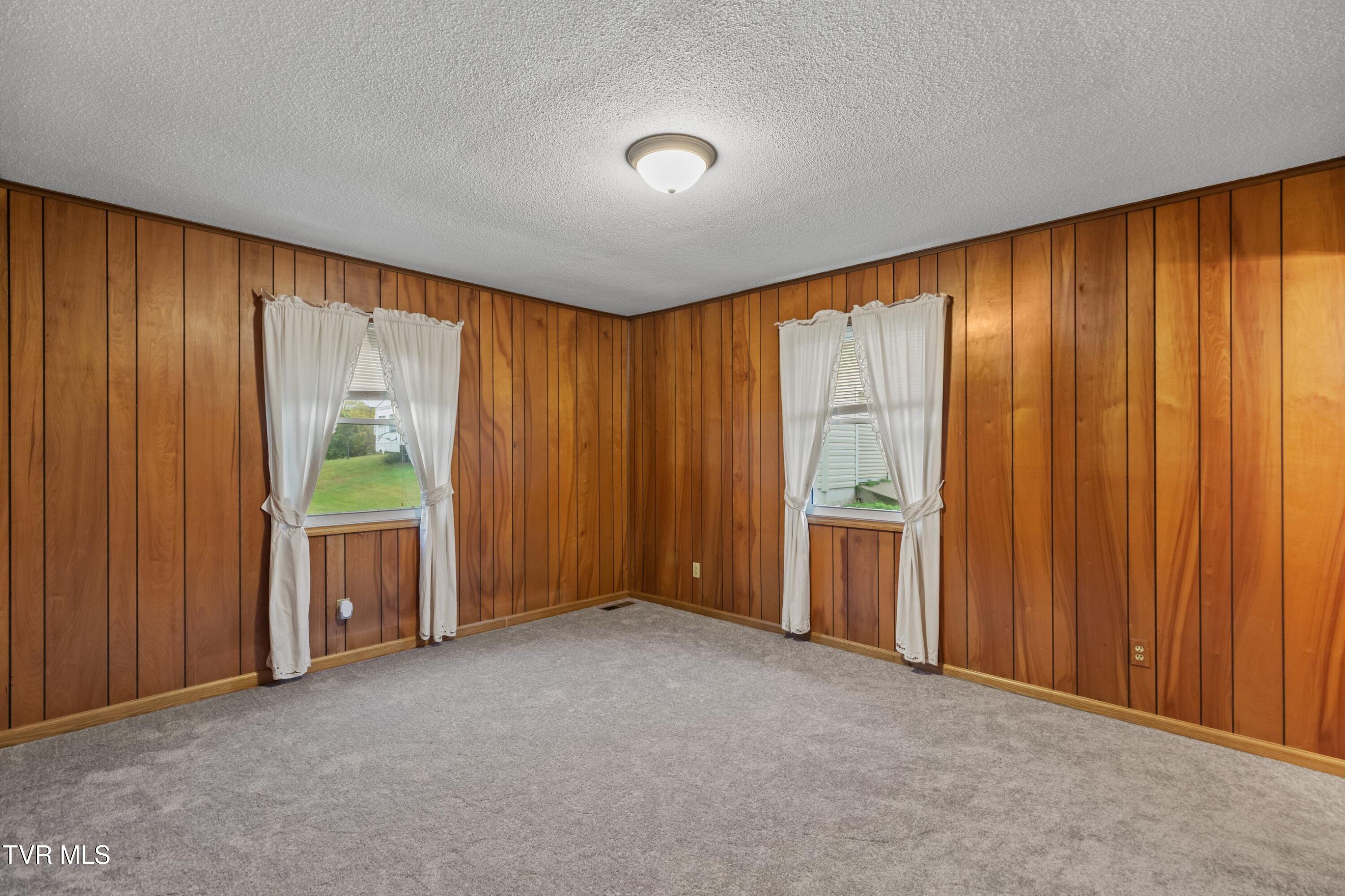 1515 Baileyton Road Greeneville, TN 37745 - Photo 13 of 31 013-1515BaileytonRoad-Greeneville-TN-377