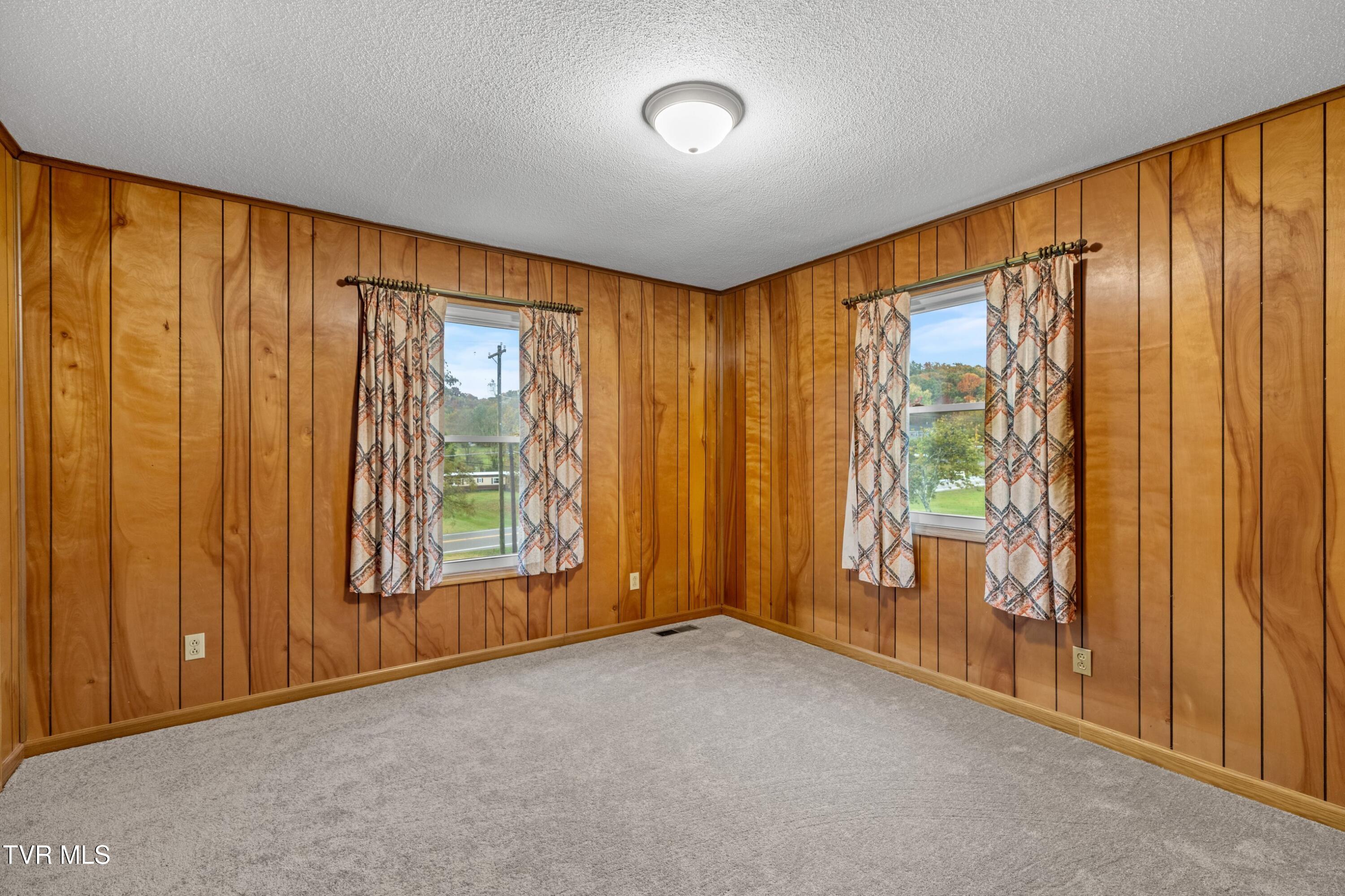 1515 Baileyton Road Greeneville, TN 37745 - Photo 16 of 31 016-1515BaileytonRoad-Greeneville-TN-377