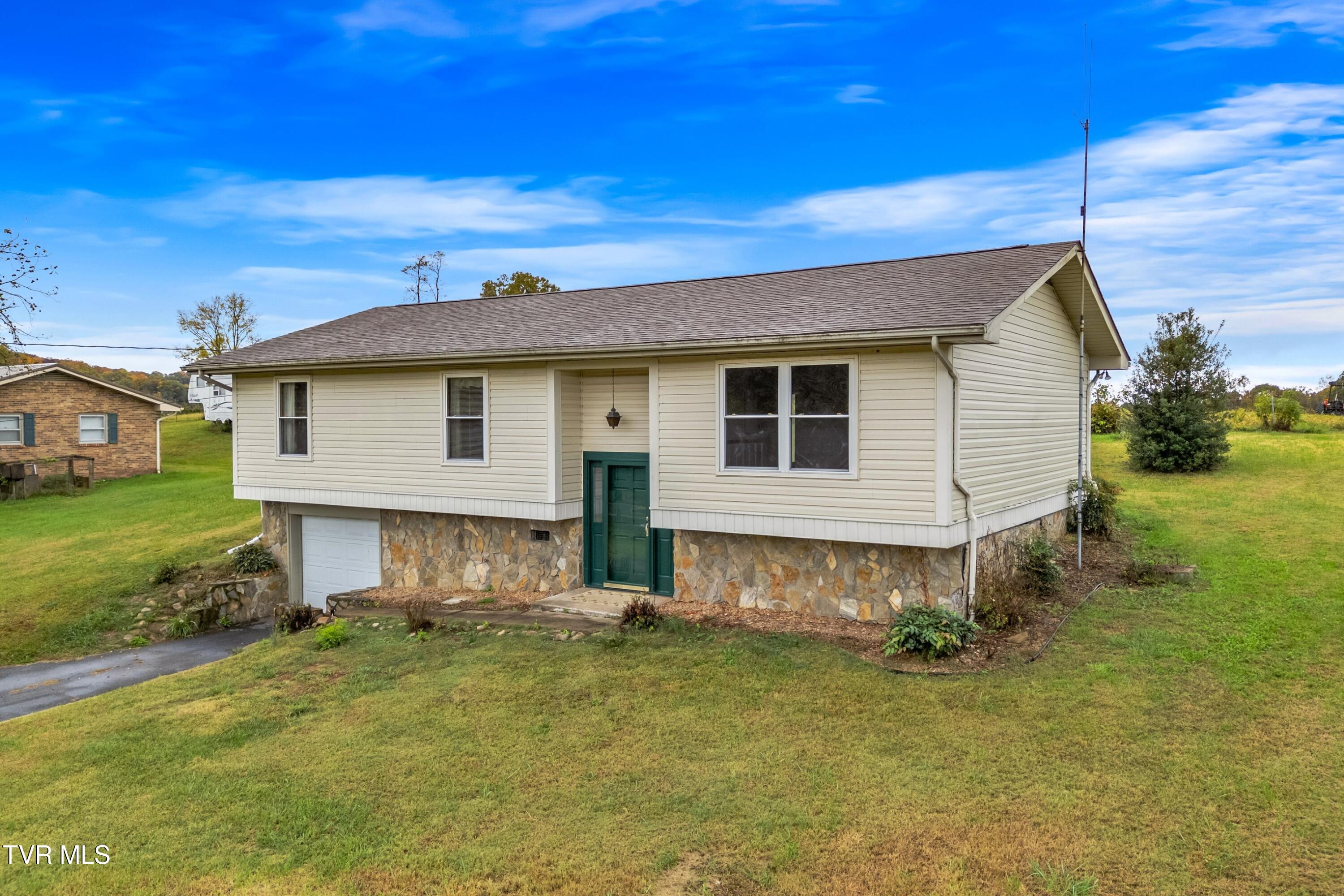 1515 Baileyton Road Greeneville, TN 37745 - Photo 25 of 31 025-1515BaileytonRoad-Greeneville-TN-377