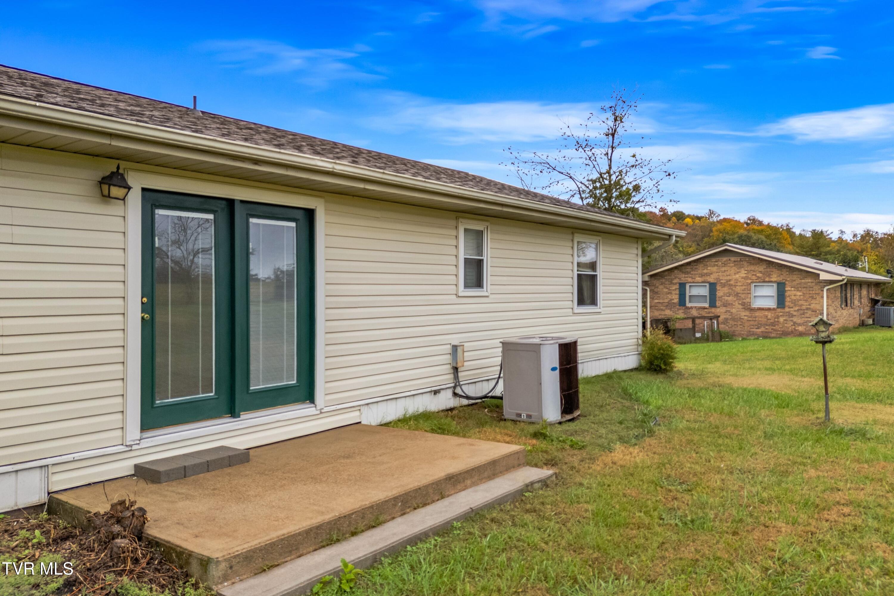 1515 Baileyton Road Greeneville, TN 37745 - Photo 27 of 31 027-1515BaileytonRoad-Greeneville-TN-377