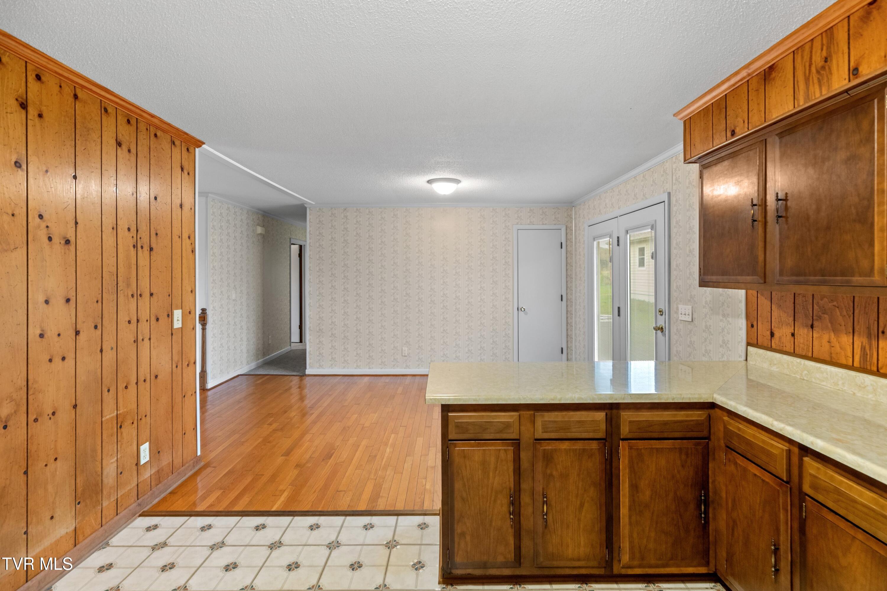 1515 Baileyton Road Greeneville, TN 37745 - Photo 10 of 31 010-1515BaileytonRoad-Greeneville-TN-377