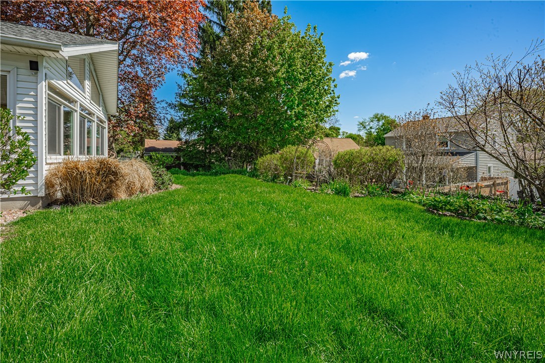 4831 Lewiston Road Niagara Falls, NY 14305 - Photo 6 of 46