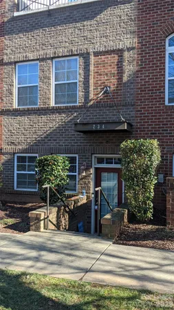 $1,750 | 234 Harbour Pl Drive, Davidson, NC 28036