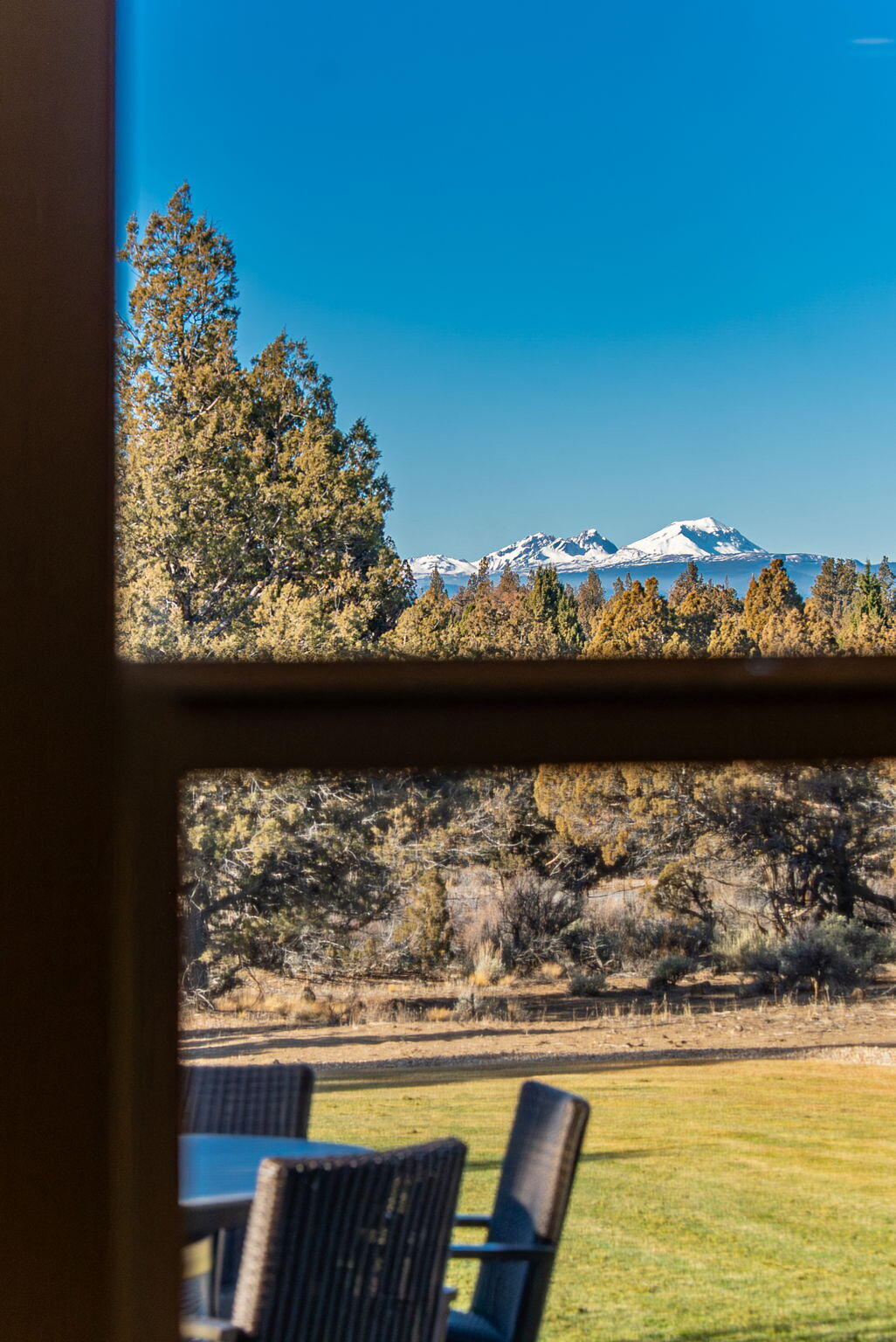 60515 Ward Road Bend, OR 97702 - Photo 13 of 53 12-web-or-mls-Riley_Visuals-12