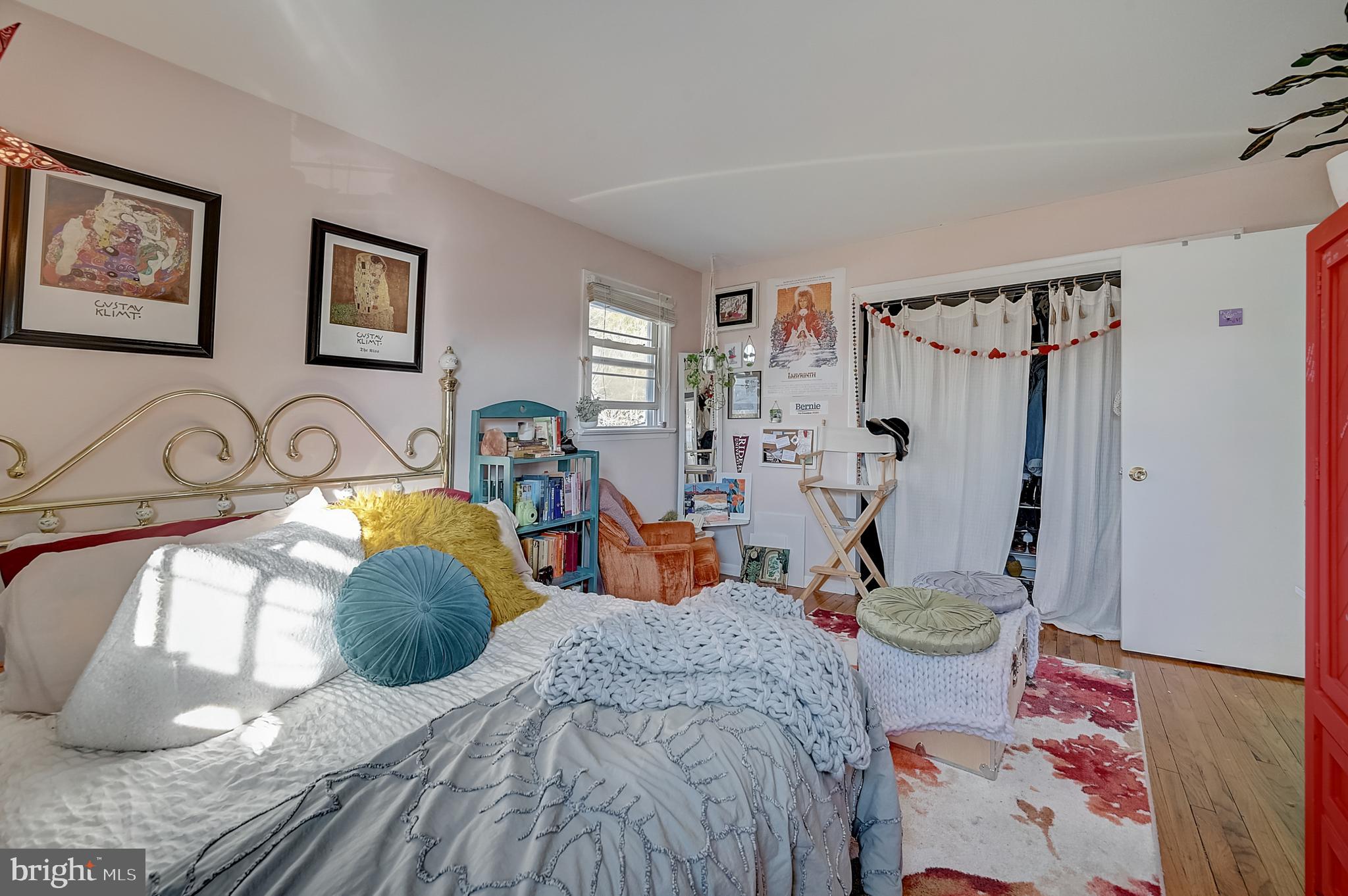 6 Rockland Road Ewing, NJ 08638 - Photo 21 of 37 a bedroom with bed and a mirror