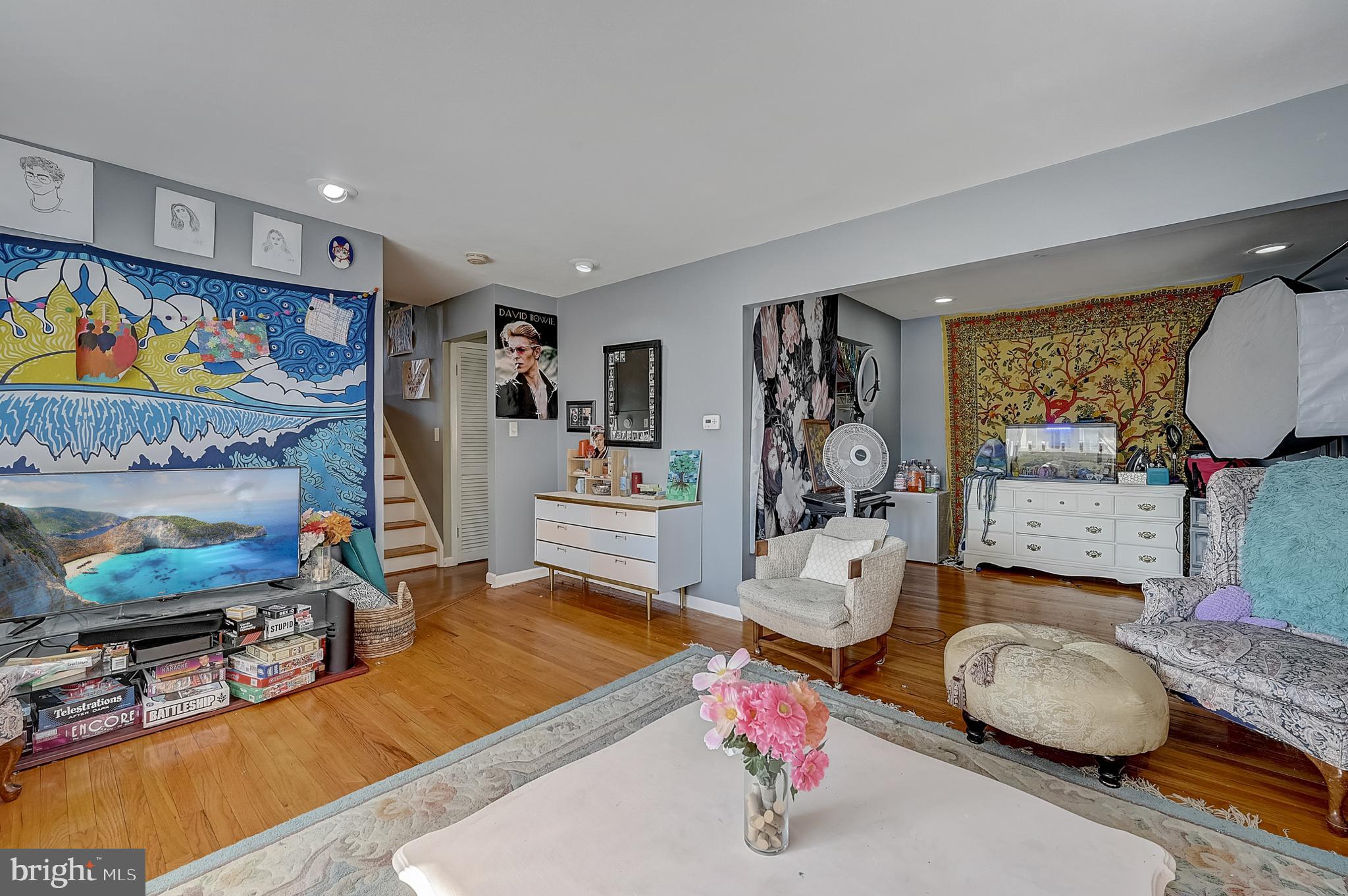 6 Rockland Road Ewing, NJ 08638 - Photo 7 of 37 a living room with furniture and flat screen tv