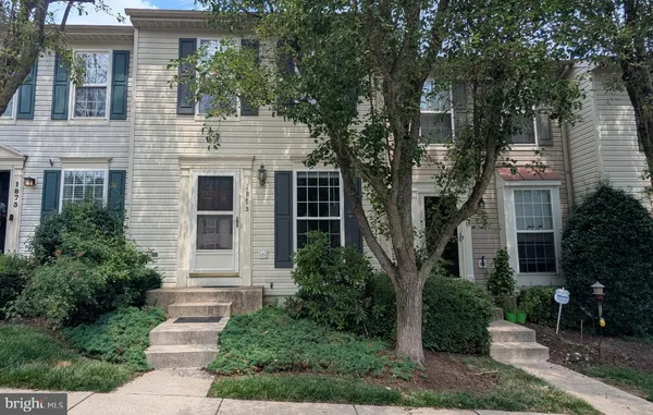 $2,300 | 1875 Tiger Lily Circle, Woodbridge, VA 22192