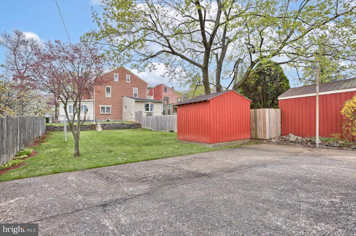 37 East Ridge Street Carlisle, PA 17013 - Photo 42 of 43 Gallery Image 42
