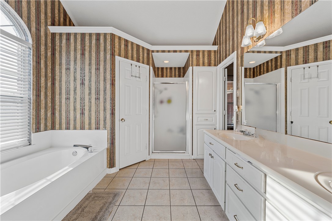 216 Toluca Trail Hewitt, TX 76643 - Photo 13 of 19