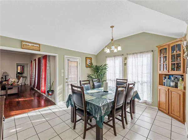 $350,000 | 216 Toluca Trail, Hewitt, TX 76643