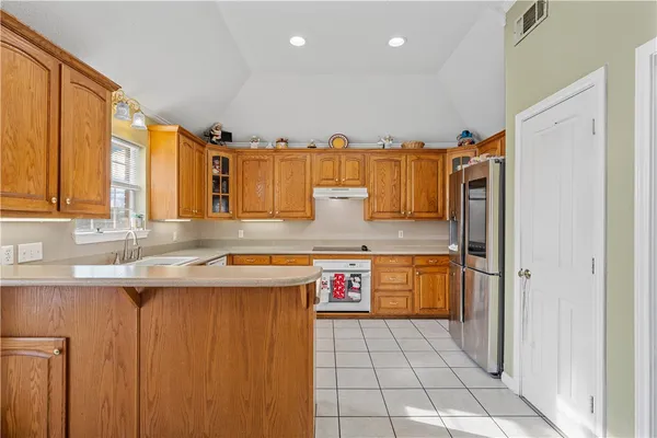 $350,000 | 216 Toluca Trail, Hewitt, TX 76643