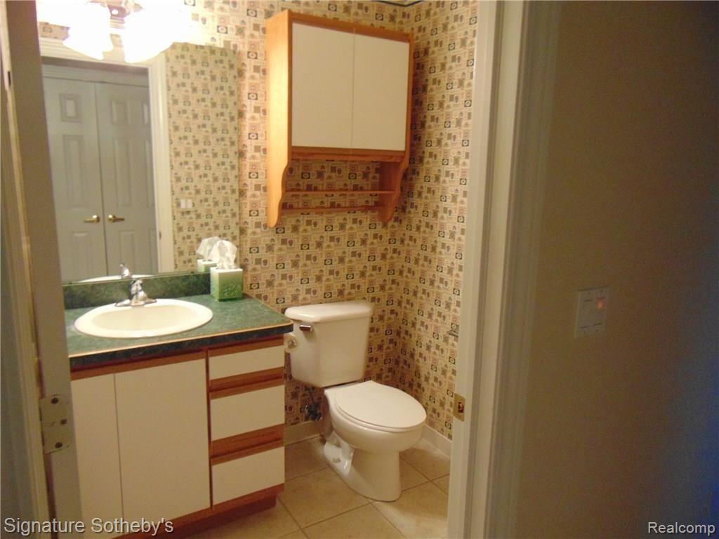 1529 East Brocker Road Metamora, MI 48455 - Photo 17 of 35 14 Half Bath.JPG
