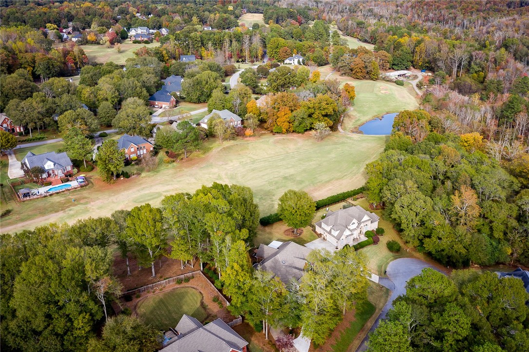 115 Augusta National Anderson, SC 29621 - Photo 5 of 43