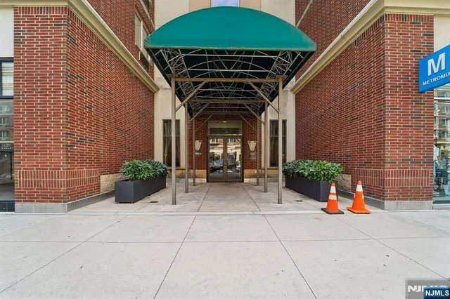 $699,000 | 5311 City Place, Unit 5311, Edgewater, NJ 07020