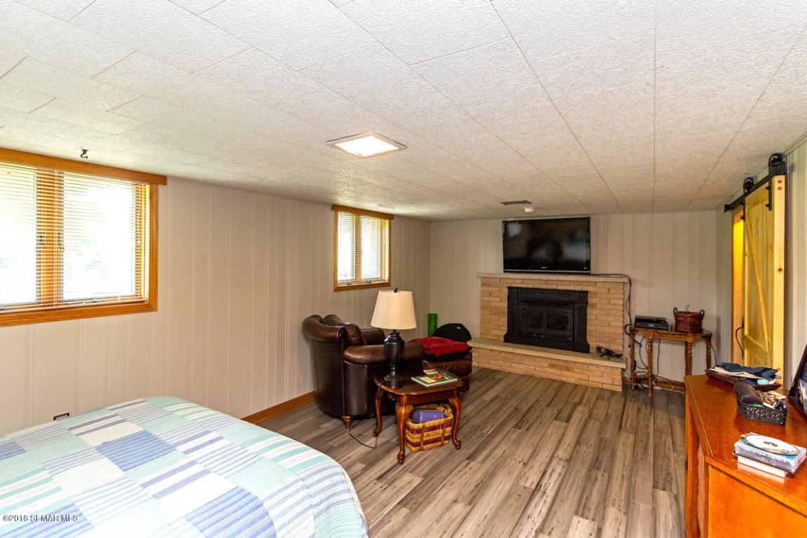 325 28th Street Southwest Rochester, MN 55902 - Photo 13 of 31 Gallery Image 13
