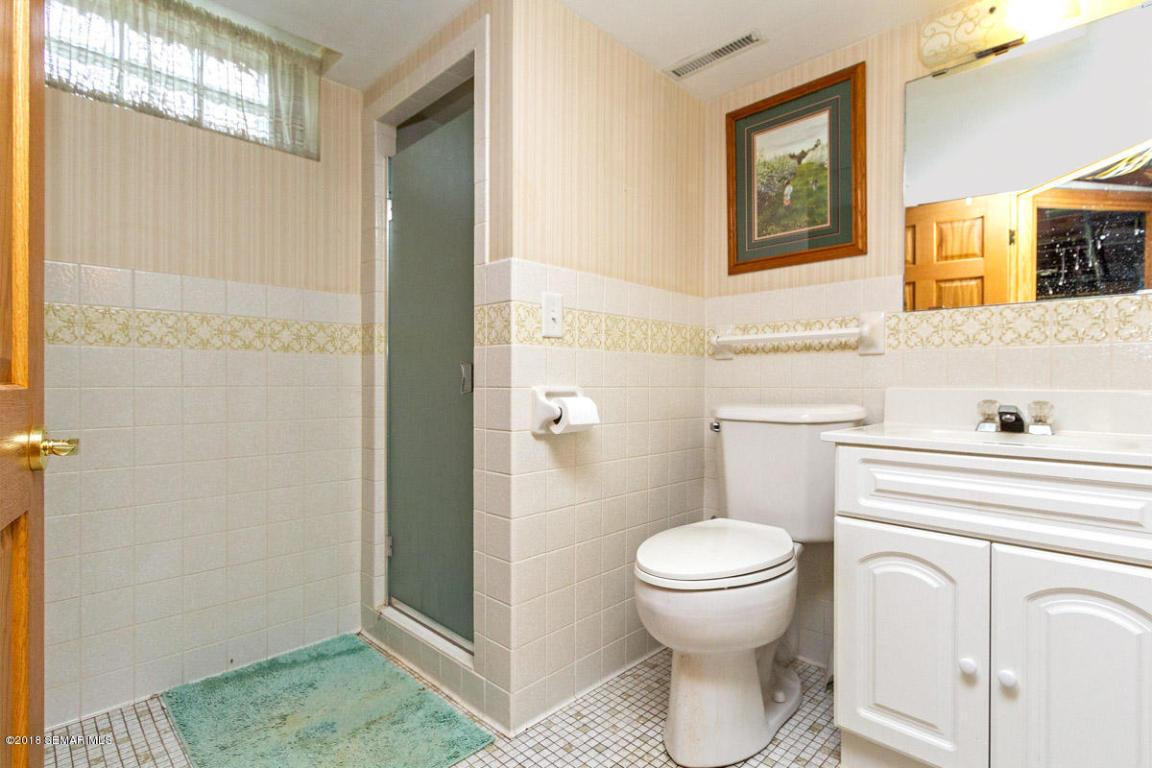 325 28th Street Southwest Rochester, MN 55902 - Photo 19 of 31 Gallery Image 19