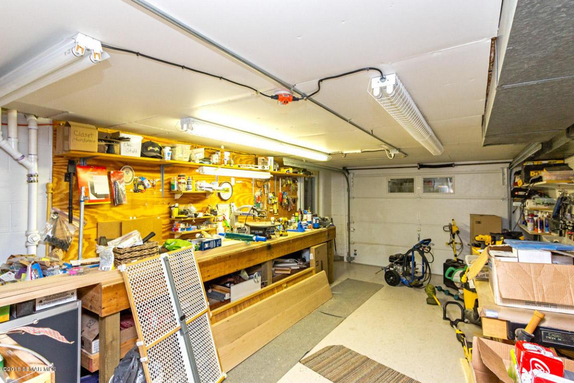 325 28th Street Southwest Rochester, MN 55902 - Photo 21 of 31 Gallery Image 21