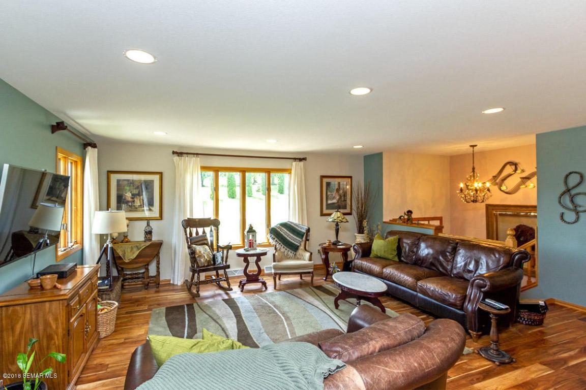 325 28th Street Southwest Rochester, MN 55902 - Photo 5 of 31 Gallery Image 5