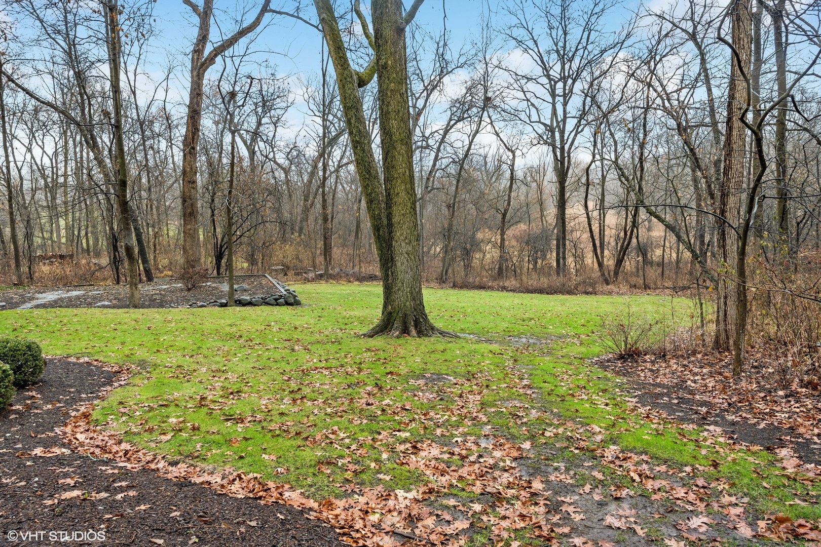 21447 North Andover Road Kildeer, IL 60047 - Photo 27 of 38 a view of backyard with green space