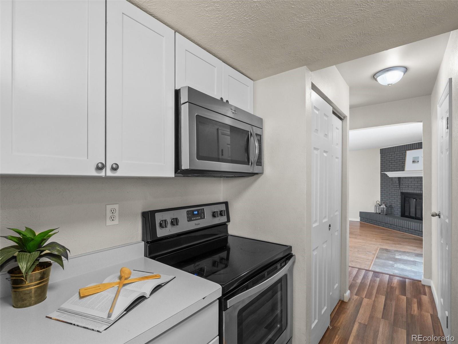 10415 Owens Circle Broomfield, CO 80021 - Photo 12 of 31