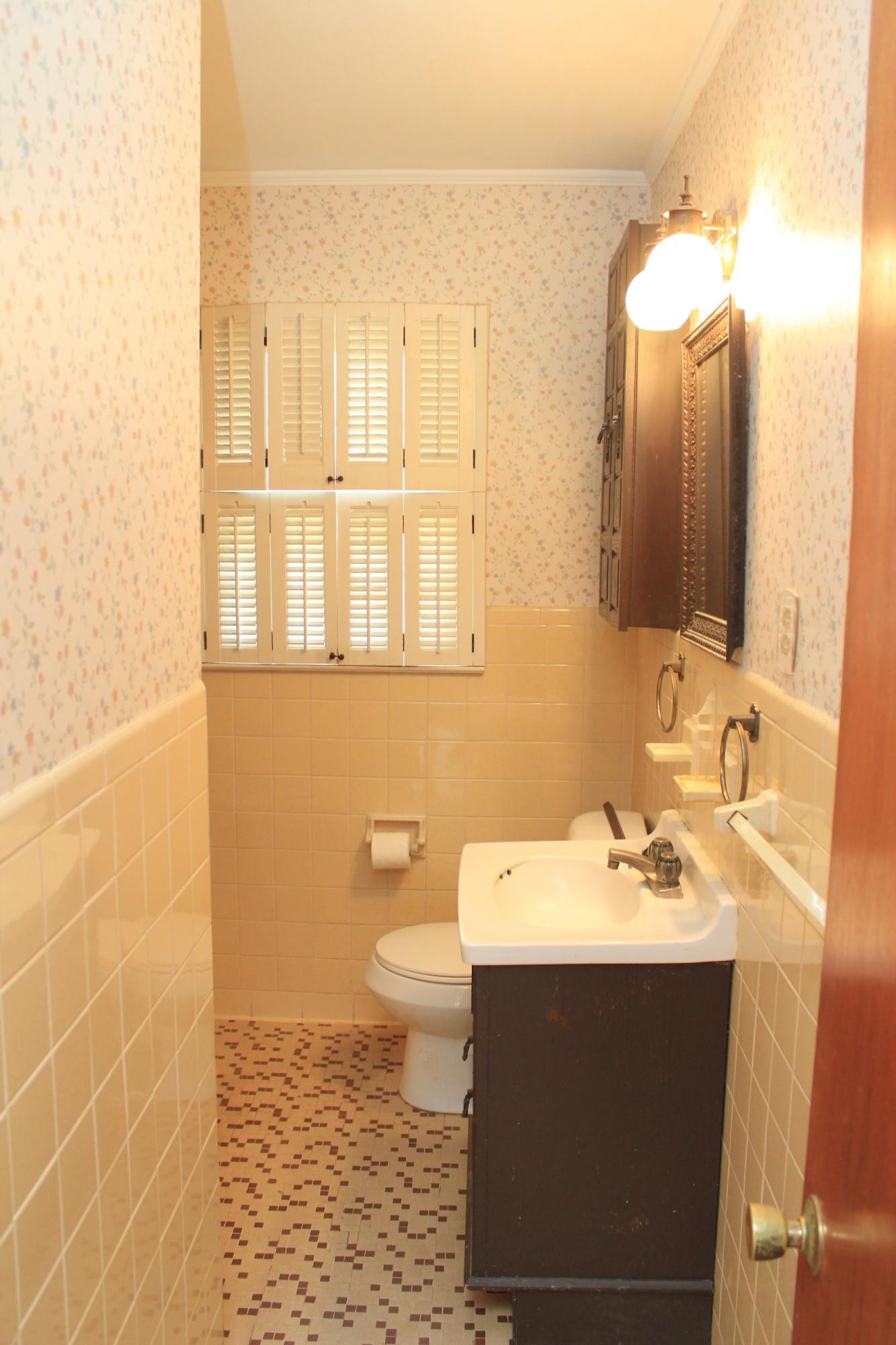1919 Wheat Street Rockingham, NC 28379 - Photo 6 of 13 Hall Bath