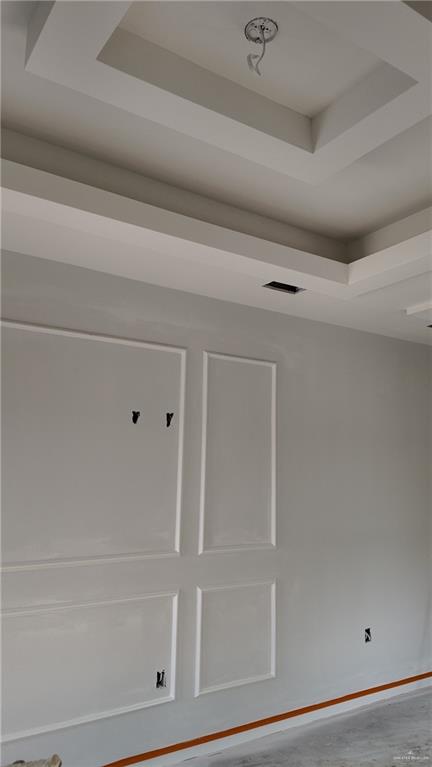 352 Elias Lopez Street Rio Grande City, TX 78582 - Photo 5 of 16 a close up of a bathtub