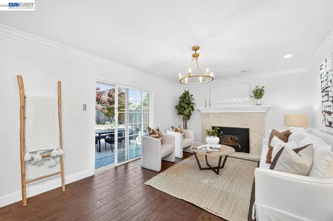 $1,325,000 | 6857 Penn Drive, Dublin, CA 94568